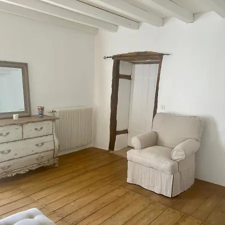 Domaine De Roujol 3*